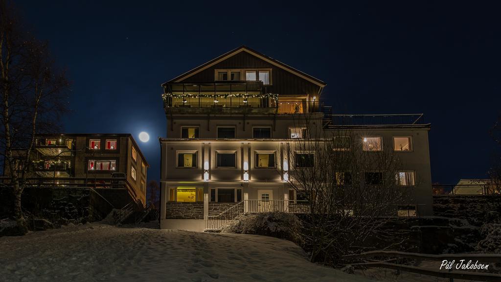Breidablikk Guesthouse Narvik Exterior photo